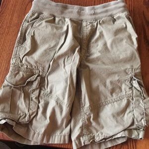 Gap cargo shorts